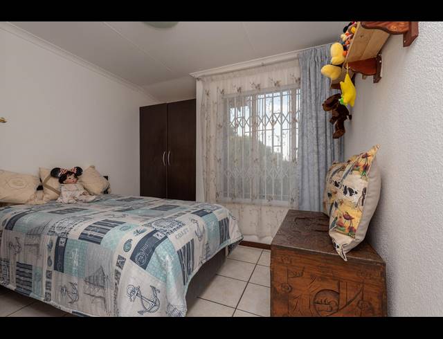 5 BEDROOM FREEHOLD SOLD IN ELANDSPARK